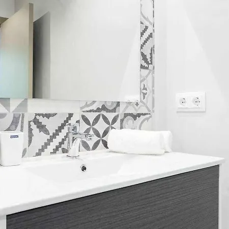 דירה Sleep & Stay- With Balcony Bonaventura 3 *